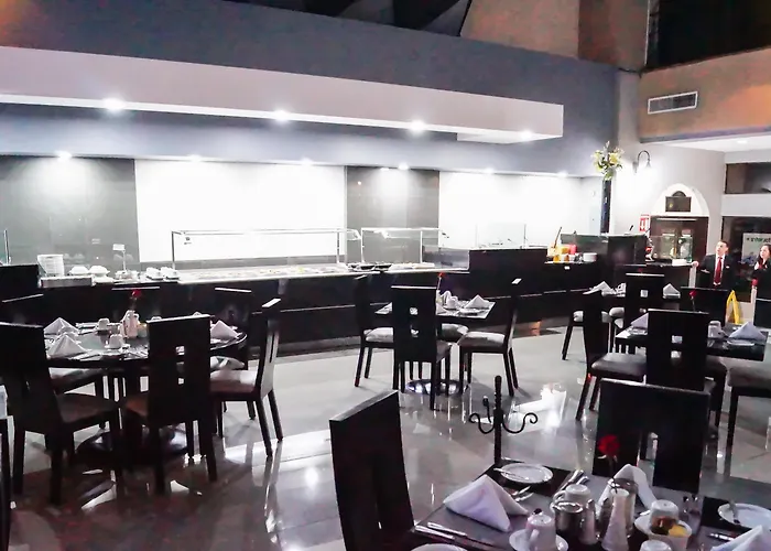 Pueblo Amigo Hotel Plaza Y Casino