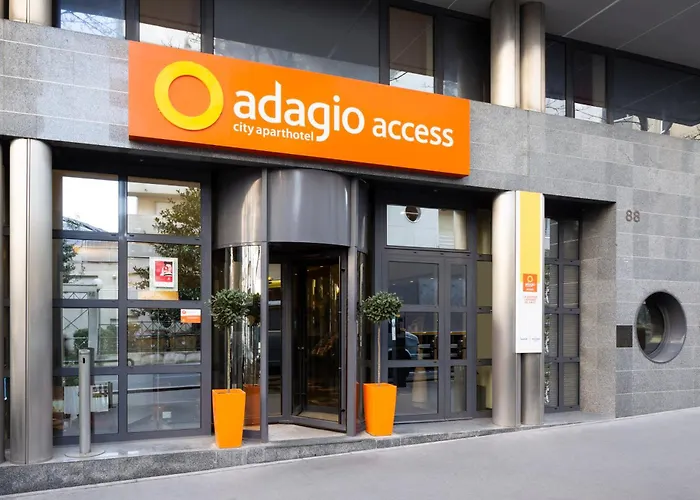 Aparthotel Adagio Access La Defense - Leonard De Vinci