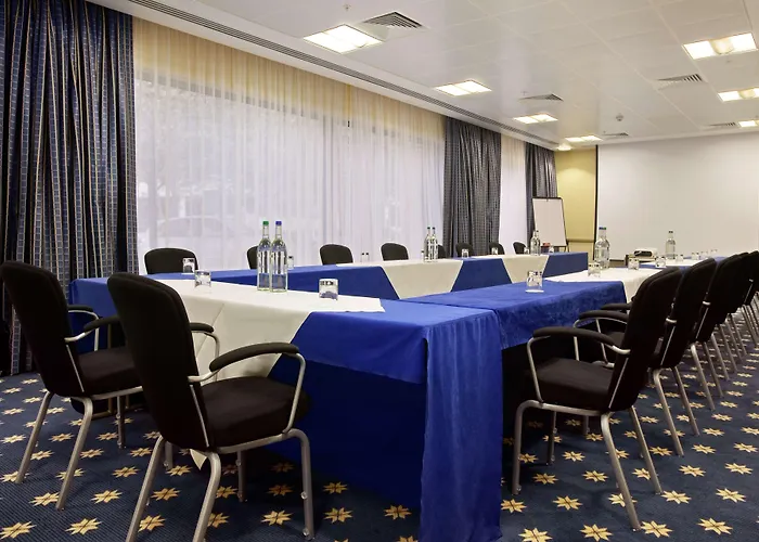 Hilton London Gatwick Airport