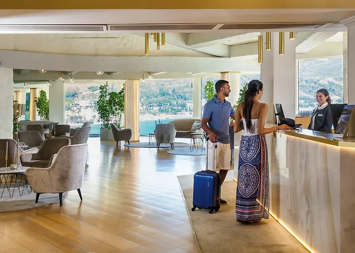 Atlantis Bay - The Leading Hotels Of The World