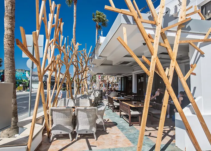 Anthea Hotel Apartments