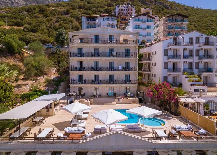 Hera Hotel