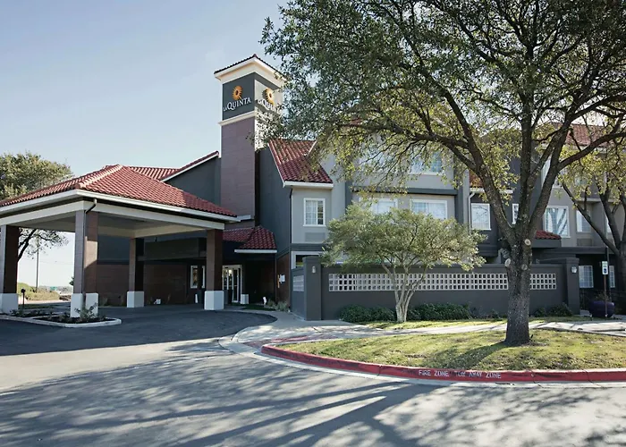 La Quinta Inn & Suites By Wyndham Austin Near The Domain