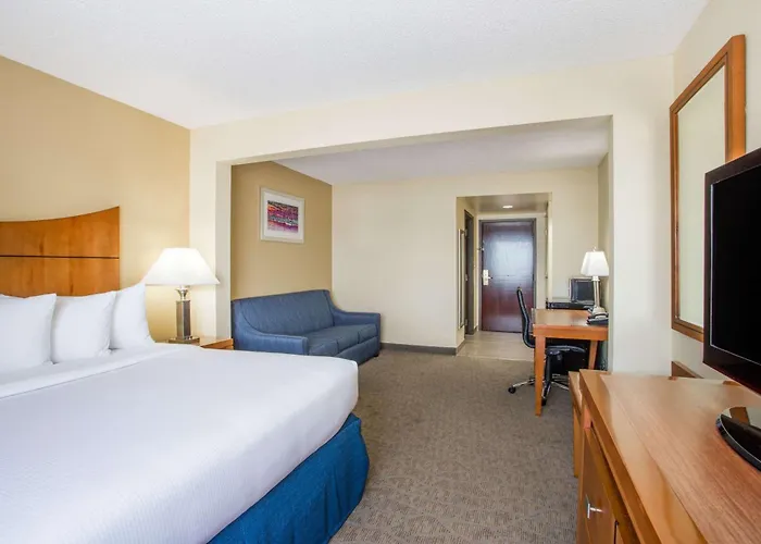 Wingate By Wyndham, Universal Studios - Free Theme Park Shuttle