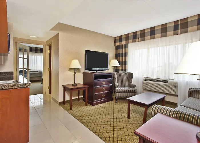 Glo Best Western Toronto Mississauga Corporate Centre
