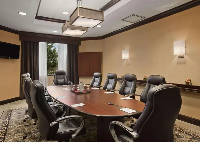 Homewood Suites By Hilton Toronto Airport Corporate Centre