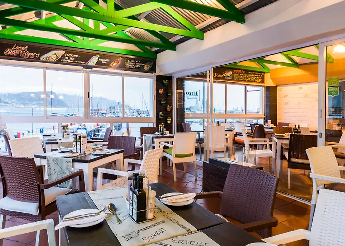 Simon'S Town Quayside Hotel