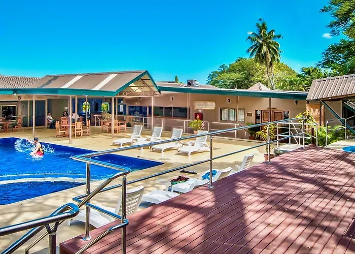 Tanoa Skylodge Hotel