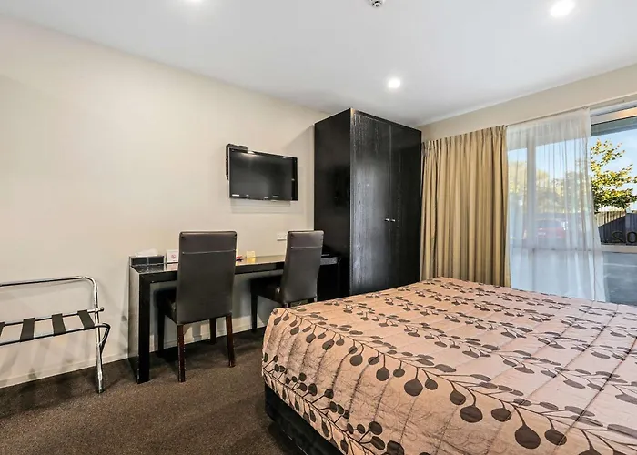 Quality Suites Amore