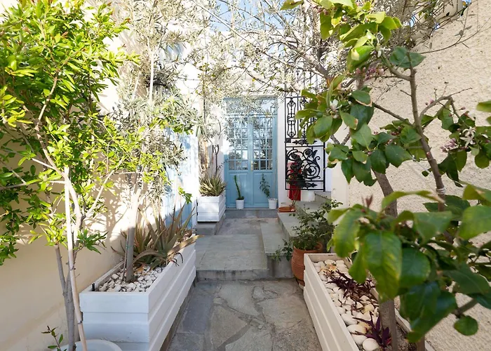Dionysos Hotel