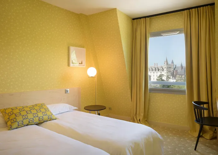 Lhotel - Face Au Chateau - Boutique Hotel Et Seminaires Nantes