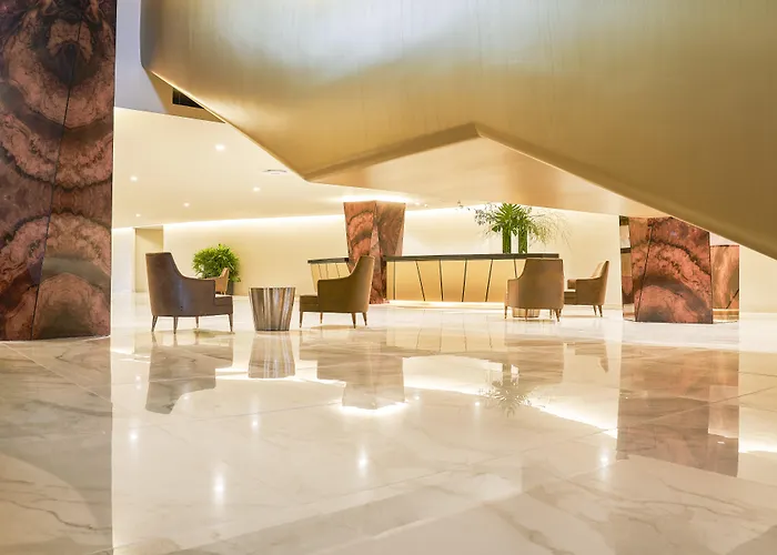 Savoy Palace - The Leading Hotels Of The World - Savoy Signature