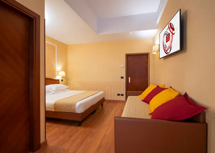 Lancaster Hotel
