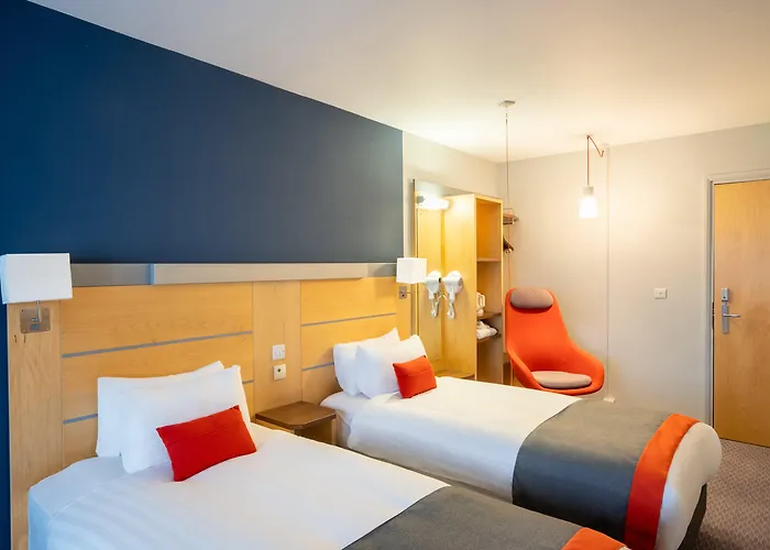 Holiday Inn Express Dundee By Ihg