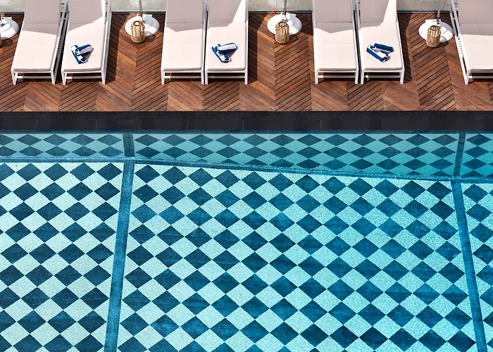 Hotel Brown Beach House & Spa
