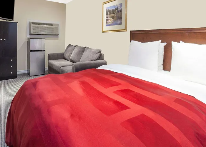 Knights Inn Kingston