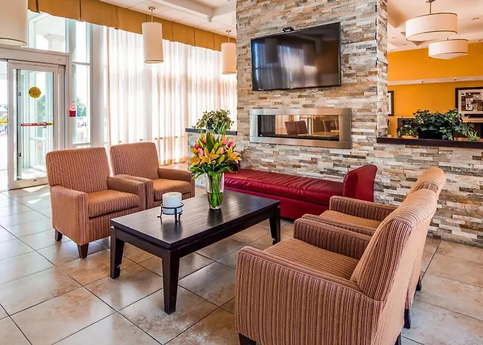Best Western Plus Bowmanville