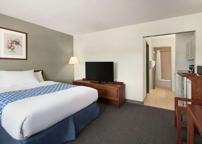 Travelodge By Wyndham Cranbrook
