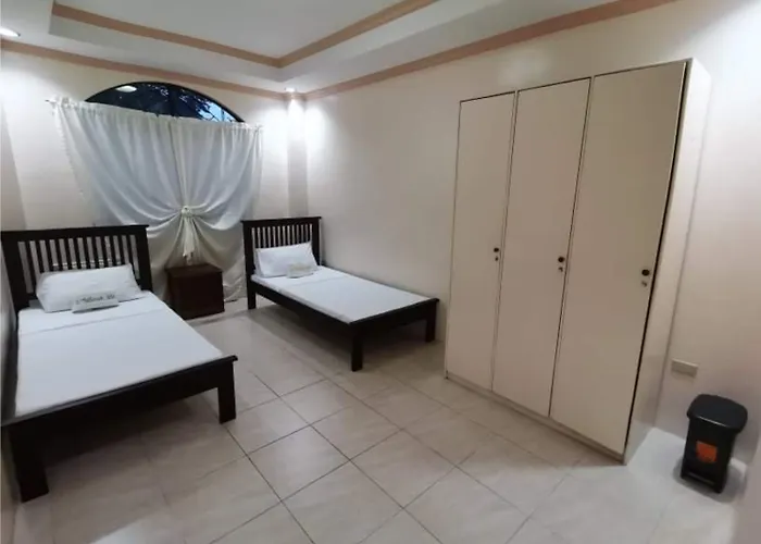 Oyo 799 Ddd Habitat Iloilo