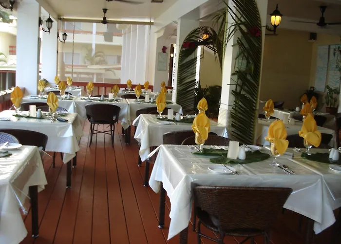 Bedarra Beach Inn