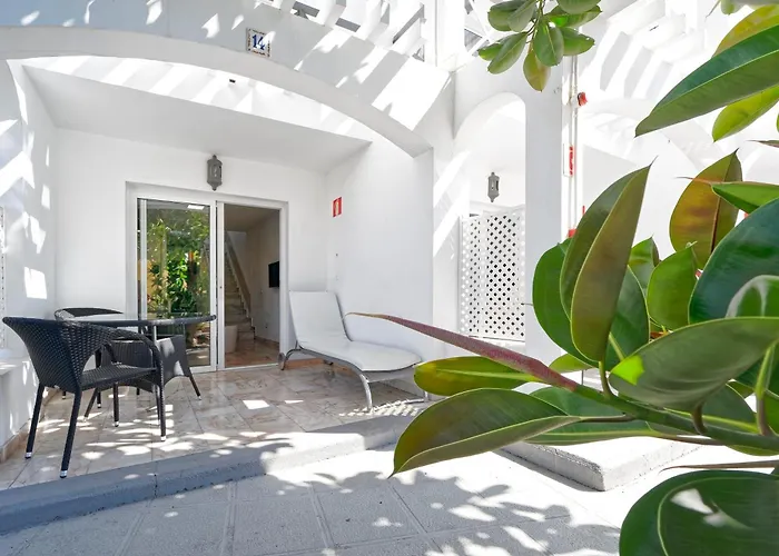Vista Bonita - Gay And Lesbian Only Resort (Adults Only)