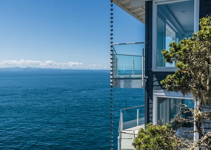 Sookepoint Ocean Cottage Resort