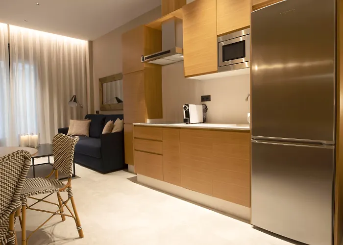 Goodnight Cadiz Apartments