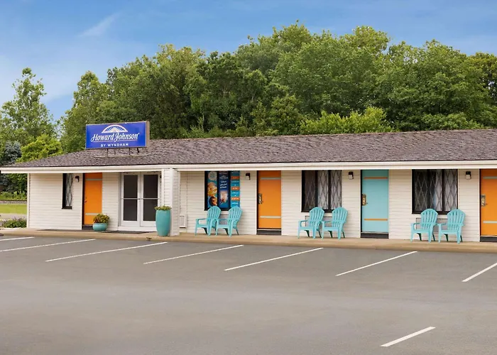 Dover Inn And Suites