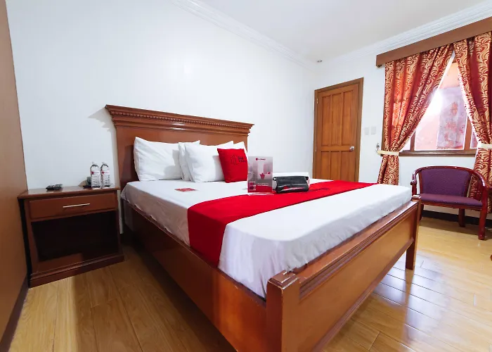 Reddoorz Plus @ Starhomes Olivianville