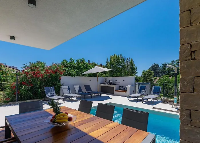 Holiday Home Villa Irena By Interhome