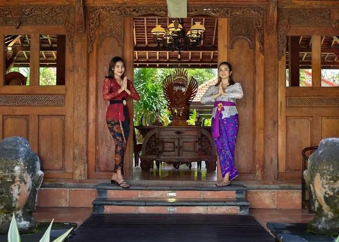 Mahe Garden Kuta Villas