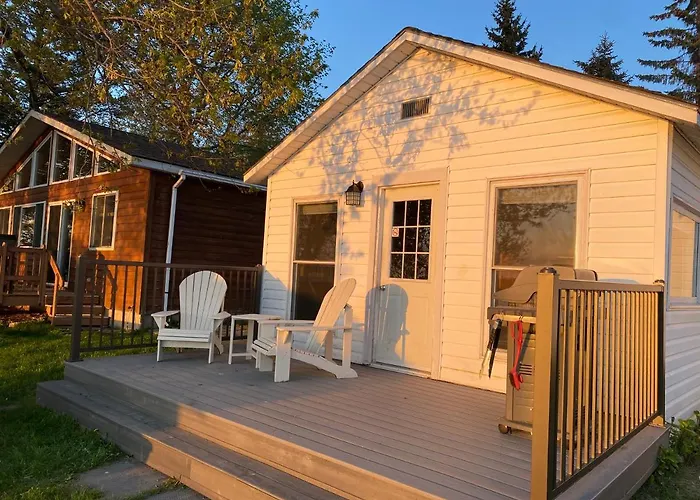 Merland Park Cottages And Motel