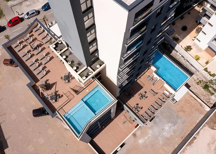 N Hotel