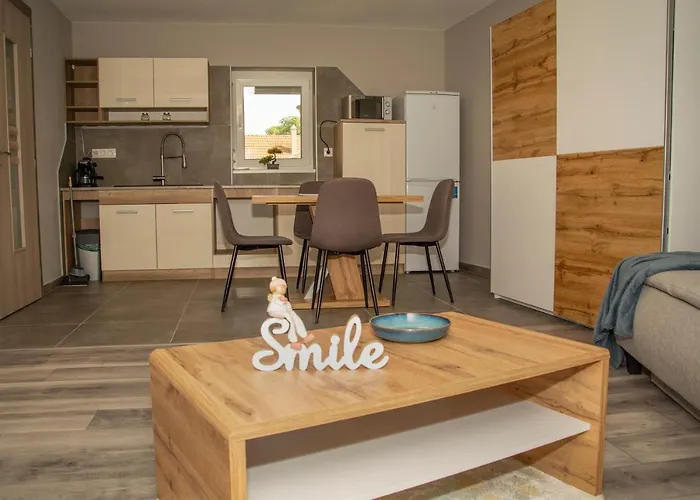 Oros House Apartmanhaz