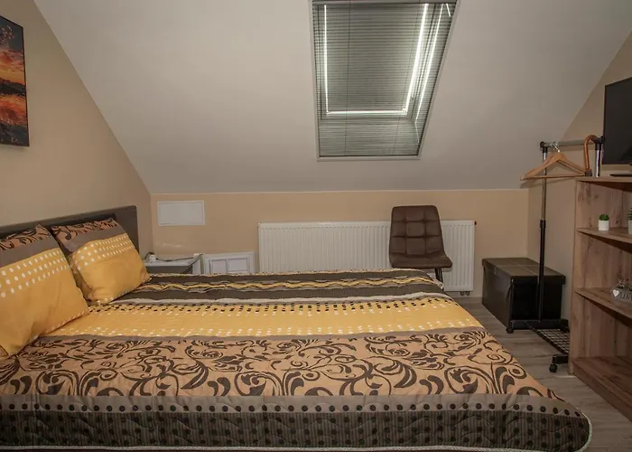 Oros House Apartmanhaz