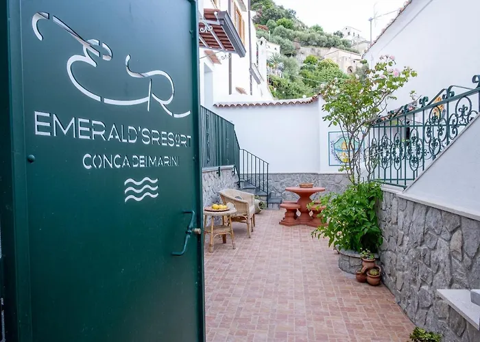 Emerald'S Resort - Filomena