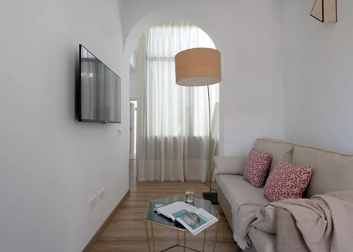 Coliseum Boutique Apartments