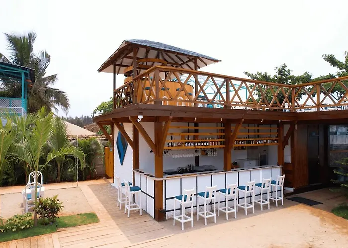 Sandbanks Beach Villas, Morjim