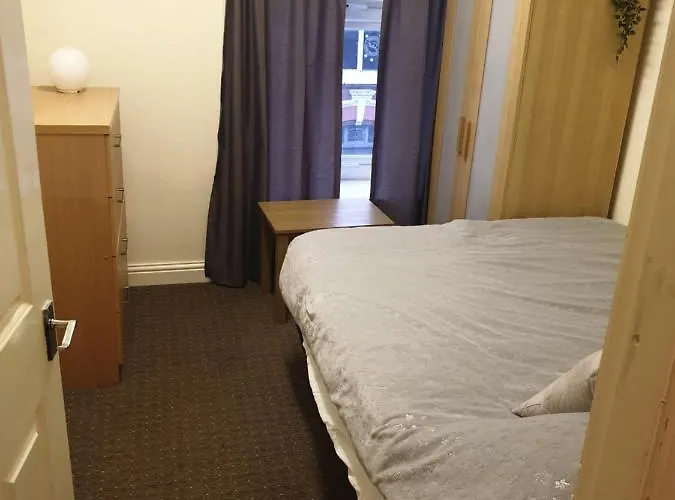 2 Bedroom Apartment In Greater Manchester