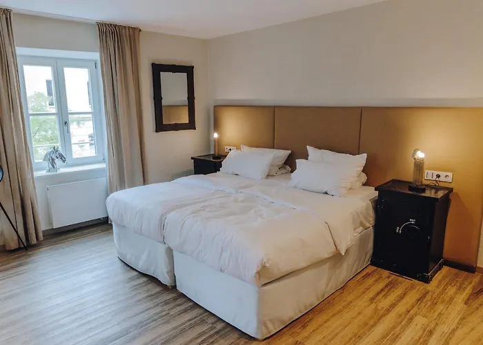 Little 7 - Boutique Hotel
