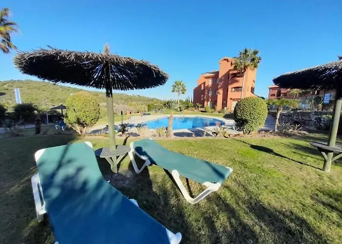 Apartamento Espacioso Con Piscina Muy Tranquilo Y Jardines Cercano A La Playa