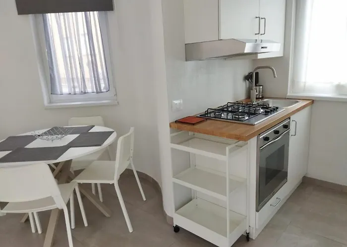 Riva'S Slim House 2