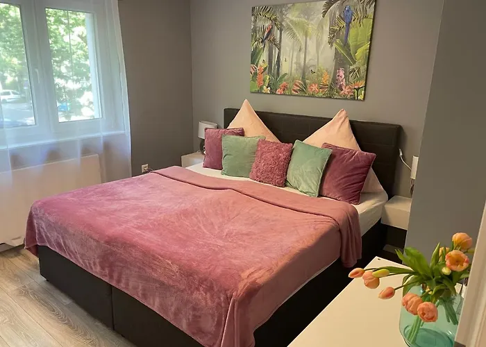 Prime Host Family Apartment