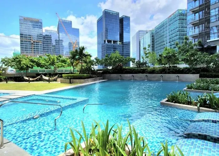 Uptown Parksuites Tower 1 Bgc