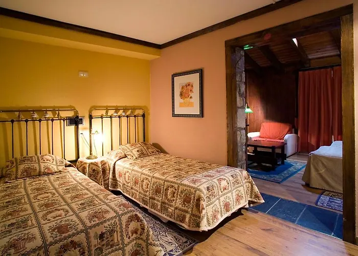 Hotel Llanos Del Hospital