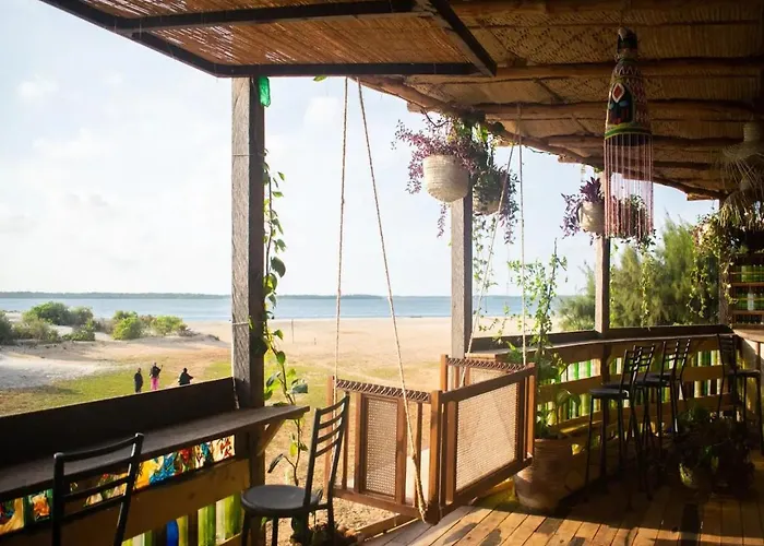 Kizingo Beach Eco Lodge