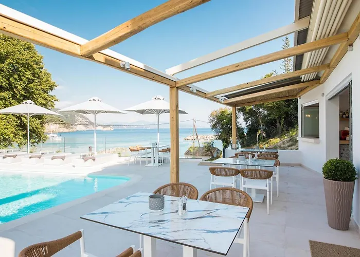 Alboro Seaside Suites