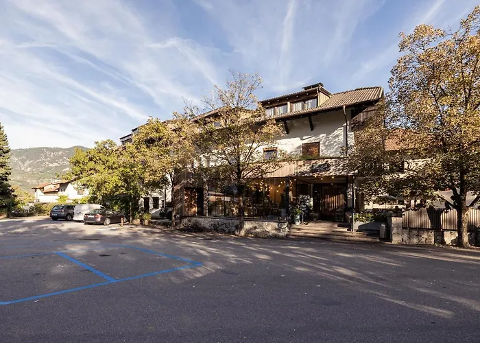 Solis Apartments