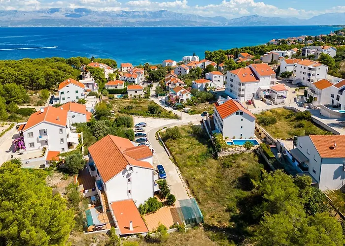 La Perla Apartments