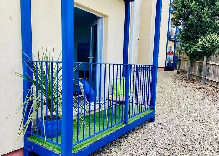 Oceano - Carbis Bay, St Ives, 1 Bed Apartment With Free Parking Near To The Beach